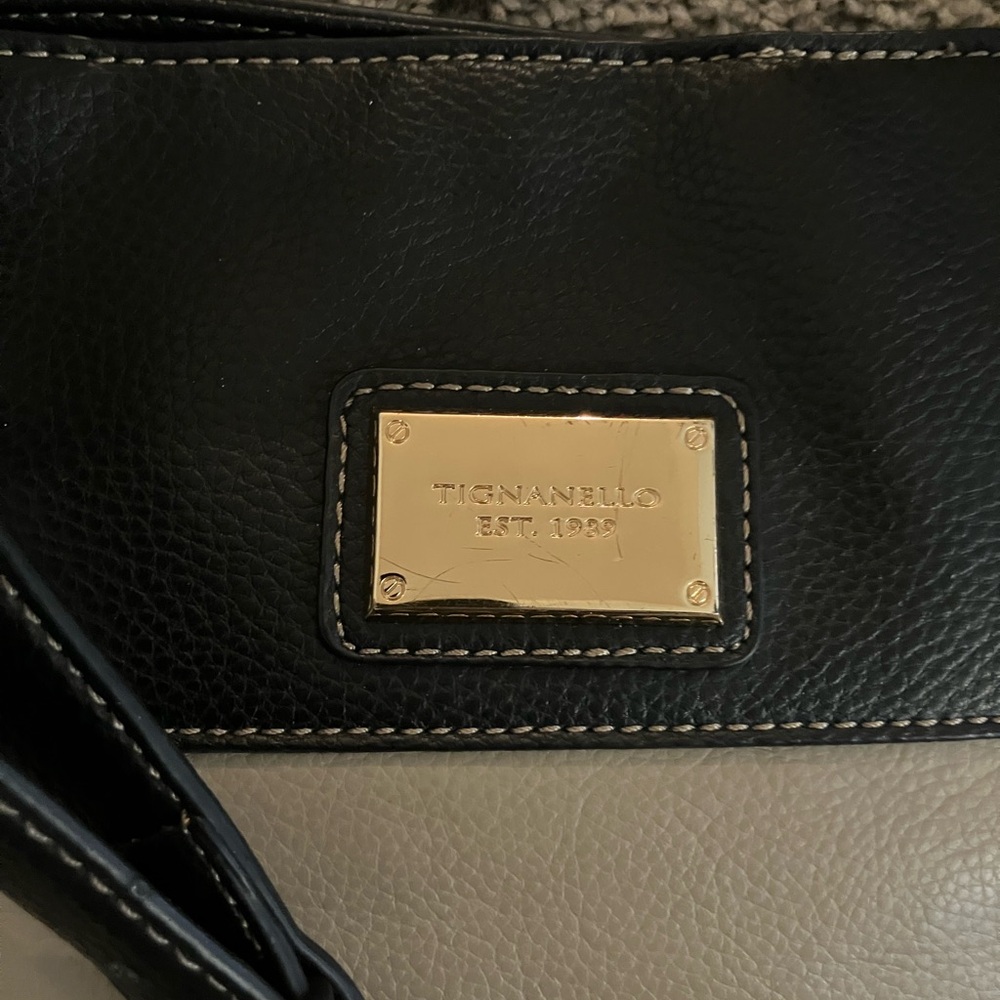 LIKE NEW! PERFECT AND SPOTLESS!TIGNANELLO BLACK & TAUPE LEATHER TOTE CROSSBODY - Picture 5 of 13